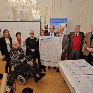 Signataires présents lors de la cérémonie de signature de la Charte Romain Jacob